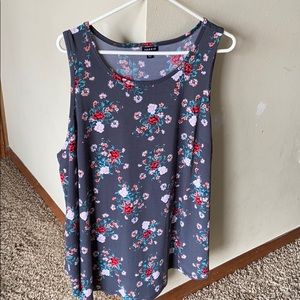 Torrid sleeveless floral top